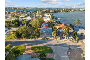 284 44TH AVENUE, ST PETE BEACH, FL 33706 - MLS#MFRTB8450585