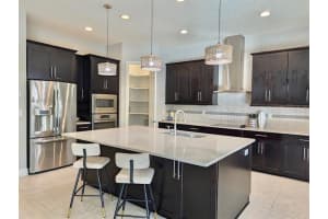 10915 CHARMWOOD DRIVE, RIVERVIEW, FL 33569 - MLS#MFRTB8450589