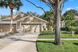 5926 Phoebenest Dr, LITHIA 5926 Phoebenest Dr, LITHIA