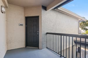 8513 LUCUYA WAY, TEMPLE TERRACE, FL 33637 - MLS#MFRTB8450647