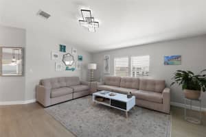 7048 MOUNT ESSEX DRIVE, ST PETERSBURG, FL 33702 - MLS#MFRTB8450708