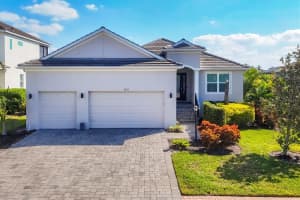 6233 CHAMPIONS ROW STREET, BRADENTON, FL 34210 - MLS#MFRTB8450714