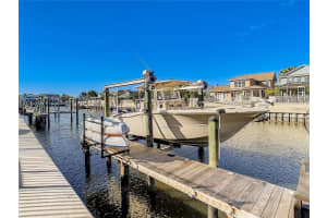 424 ISLEBAY DRIVE, APOLLO BEACH, FL 33572 Sold 12/19/25
