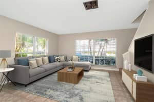 637 KENSINGTON LAKE CIRCLE, BRANDON, FL 33511 - MLS#MFRTB8450853