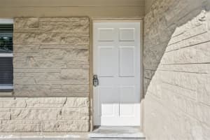 204 SHELL POINT ROAD, RUSKIN, FL 33570 - MLS#MFRTB8450870