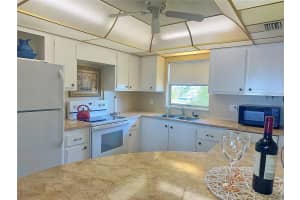 4725 COVE #309, ST PETERSBURG, FL 33708 - MLS#MFRTB8450899