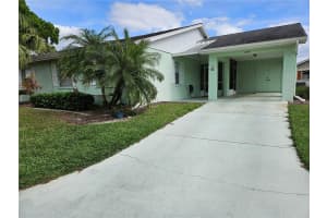 304 GRAYSTON PLACE, SUN CITY CENTER, FL 33573 - MLS#MFRTB8450905