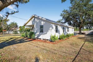 806 WHITEHURST ROAD, PLANT CITY, FL 33563 - MLS#MFRTB8450946