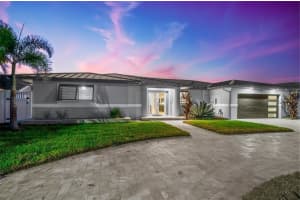 330 LEEWARD ISLAND, CLEARWATER BEACH, FL 33767 - MLS#MFRTB8451016