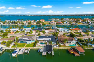 330 LEEWARD ISLAND, CLEARWATER BEACH, FL 33767 - MLS#MFRTB8451016