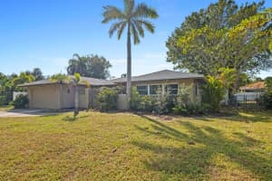 5687 EICHEN CIRCLE, FORT MYERS, FL 33919 - MLS#MFRTB8451028