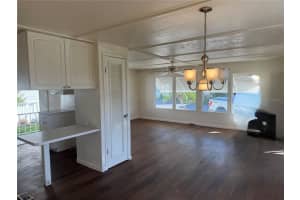 61 5TH AVENUE, VENICE, FL 34285 - MLS#MFRTB8451034