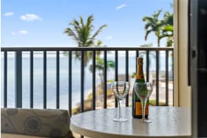 6322 PALMA DEL MAR BOULEVARD, ST PETERSBURG, FL 33715 - MLS#MFRTB8451069