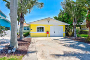 857 180TH AVENUE, REDINGTON SHORES, FL 33708 - MLS#MFRTB8451122