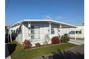 800 32ND AVENUE, ST PETERSBURG, FL 33705 - MLS#MFRTB8451372