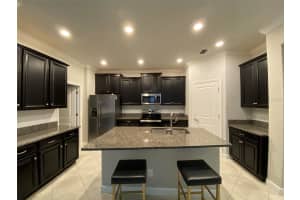 10049 VICTORY GALLOP LOOP, RUSKIN, FL 33573 - MLS#MFRTB8451399