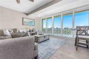 31 ISLAND WAY, CLEARWATER BEACH, FL 33767 - MLS#MFRTB8451462