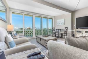 31 ISLAND WAY, CLEARWATER BEACH, FL 33767 - MLS#MFRTB8451462