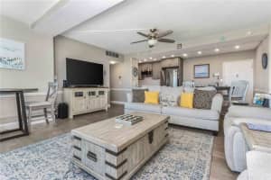 31 ISLAND WAY, CLEARWATER BEACH, FL 33767 - MLS#MFRTB8451462