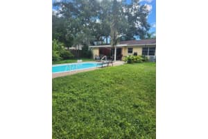 3515 Country Club Way S St Petersburg, FL 33712 - Off Market