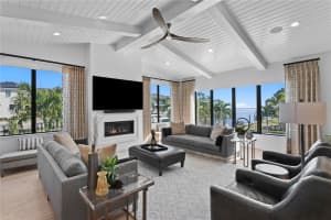 1934 HAWAII AVENUE, ST PETERSBURG, FL 33703 - MLS#MFRTB8451547