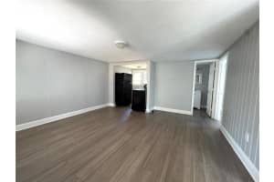 4611 N Hubert Ave #11 Tampa, FL 33614 - Off Market