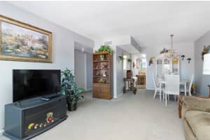 8101 11TH STREET, ST PETERSBURG, FL 33702 - MLS#MFRTB8451726