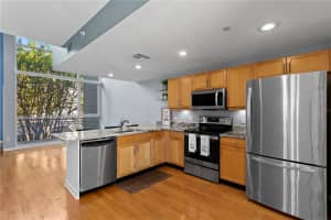 335 4TH AVENUE, ST PETERSBURG, FL 33701 - MLS#MFRTB8451730