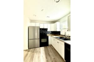 1333 MELROSE AVENUE, ST PETERSBURG, FL 33705 Sold 01/13/26