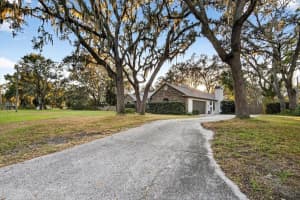 11205 KERRY HILLS COURT, RIVERVIEW, FL 33569 - MLS#MFRTB8451928