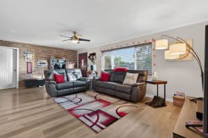 11761 80TH AVENUE, SEMINOLE, FL 33772 - MLS#MFRTB8452062