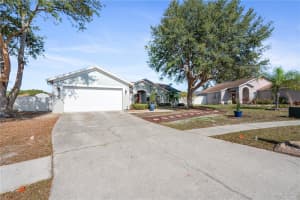 10607 FOXCREST WAY, RIVERVIEW, FL 33569 - MLS#MFRTB8452114