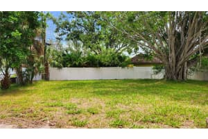 4219 DES MOINES STREET, ST PETERSBURG, FL 33703 - MLS#MFRTB8452176