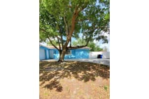 2604 CAMPUS HILL DRIVE, TAMPA, FL 33612 - MLS#MFRTB8452185