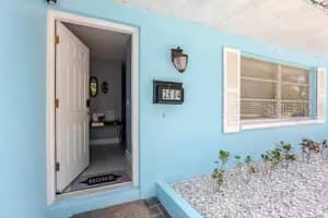 2604 CAMPUS HILL DRIVE, TAMPA, FL 33612 - MLS#MFRTB8452185