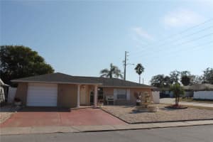 9006 Lunar Ln, PORT RICHEY