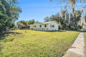 403 CAROLINA AVENUE, PLANT CITY, FL 33563 - MLS#MFRTB8452207