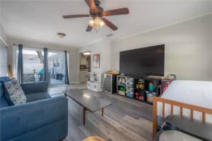 2523 LAKE ELLEN CIRCLE, TAMPA, FL 33618 - MLS#MFRTB8452267