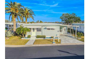 10343 Magnolia Ln #180, LARGO