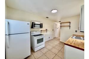 804 127TH AVENUE, TAMPA, FL 33612 - MLS#MFRTB8452440