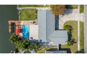 8462 FLAGSTONE DRIVE, TAMPA, FL 33615 - MLS#MFRTB8452454