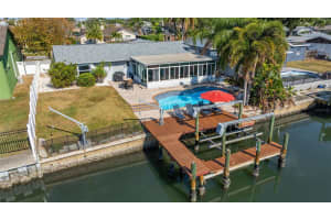 8462 FLAGSTONE DRIVE, TAMPA, FL 33615 - MLS#MFRTB8452454