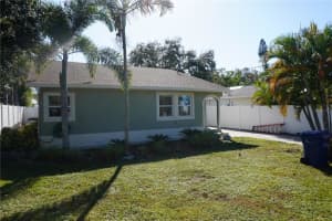 2436 Arapaho St, SARASOTA 2436 Arapaho St, SARASOTA