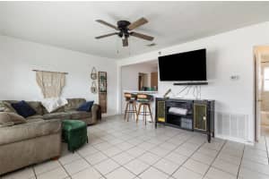 MLS# MFRTB8452484, Bradenton, Florida 34207