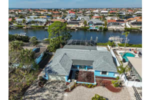 909 BIRDIE WAY, APOLLO BEACH, FL 33572 - MLS#MFRTB8452569