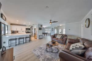 909 BIRDIE WAY, APOLLO BEACH, FL 33572 - MLS#MFRTB8452569