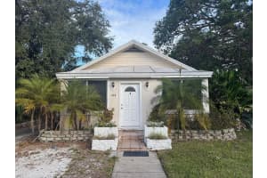 424 WILDWOOD WAY, BELLEAIR, FL 33756 - MLS#MFRTB8452687