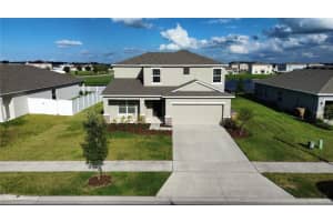 233 Aquamarine Ln, KISSIMMEE