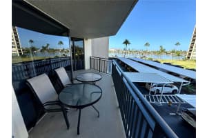 690 ISLAND WAY, CLEARWATER BEACH, FL 33767 - MLS#MFRTB8452870