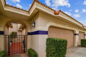 10444 SAINT TROPEZ PLACE, TAMPA, FL 33615 - MLS#MFRTB8452912